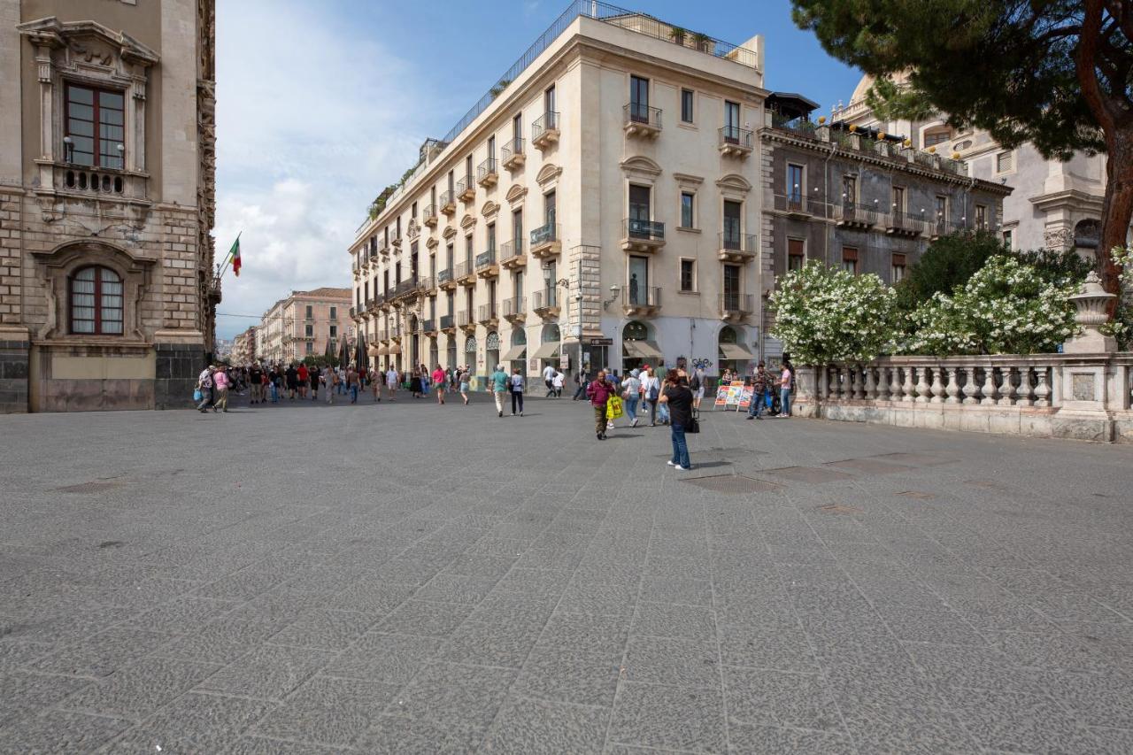 La Regina Del Duomo Catania Centro Hotel Luaran gambar