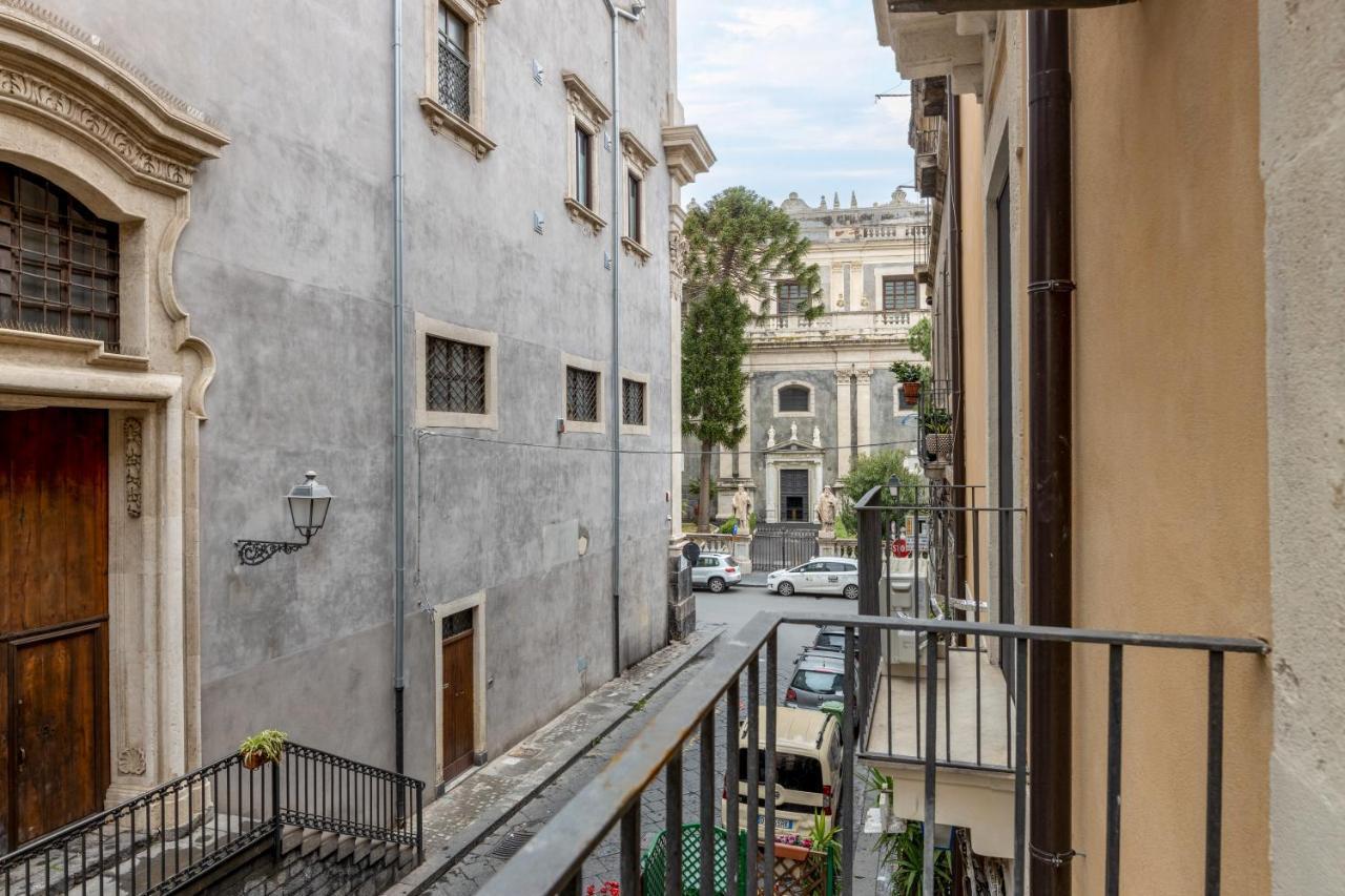 La Regina Del Duomo Catania Centro Hotel Luaran gambar